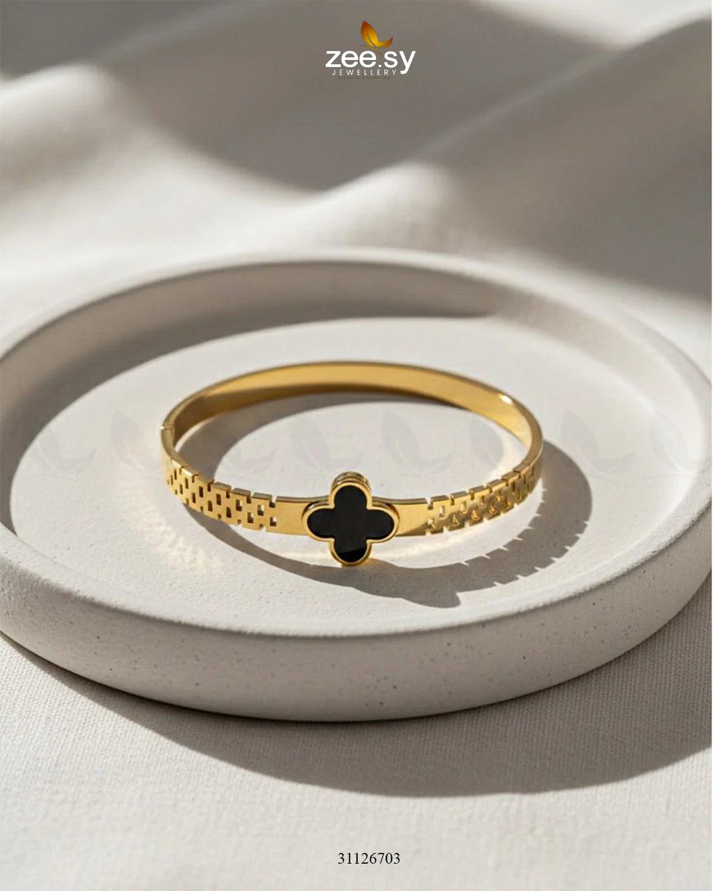 Clover Leaf Motif Bracelet