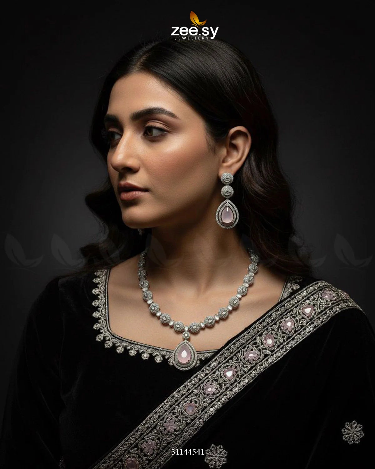 Elegant Heart Cluster Necklace Set