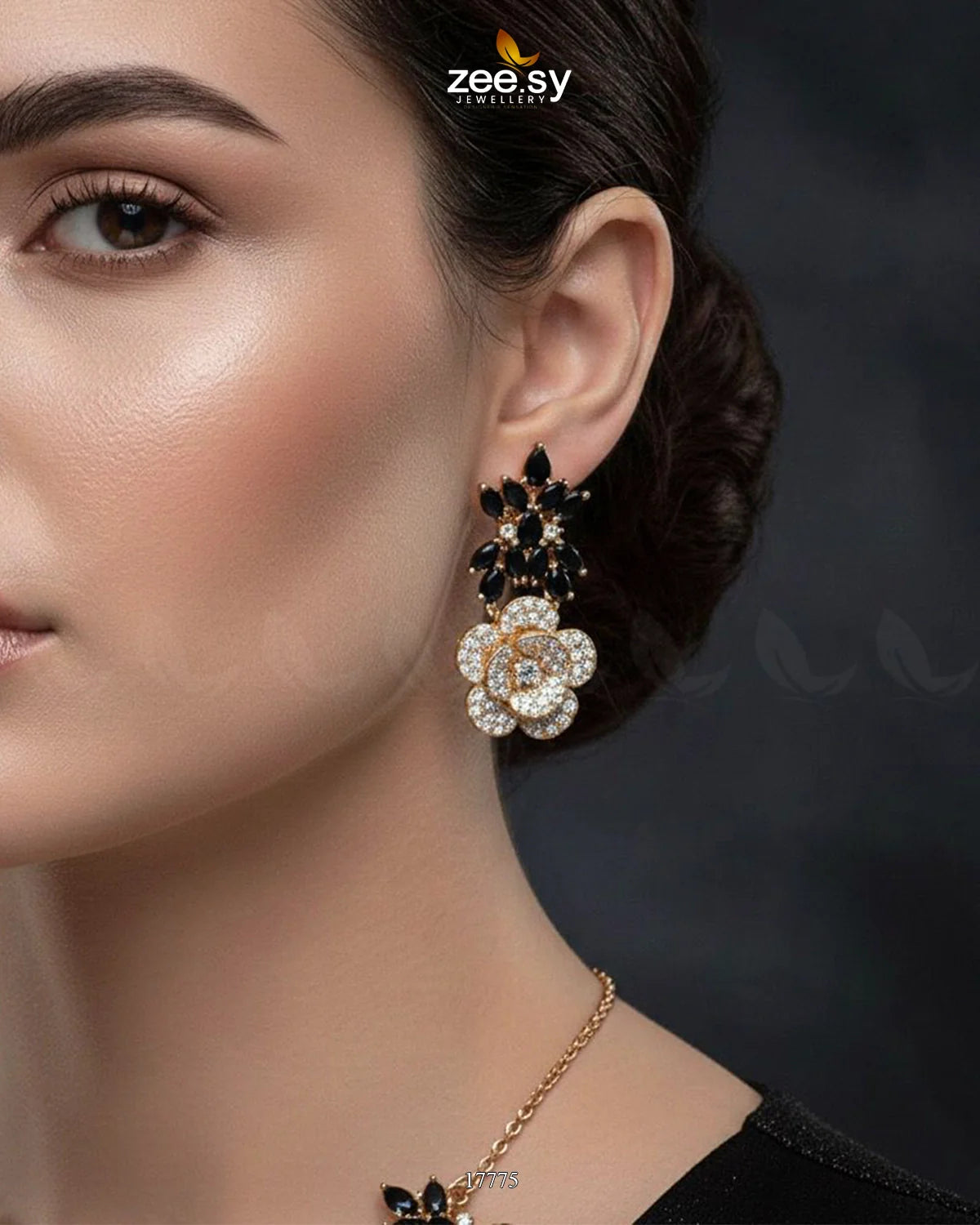 Classic Necklace Set