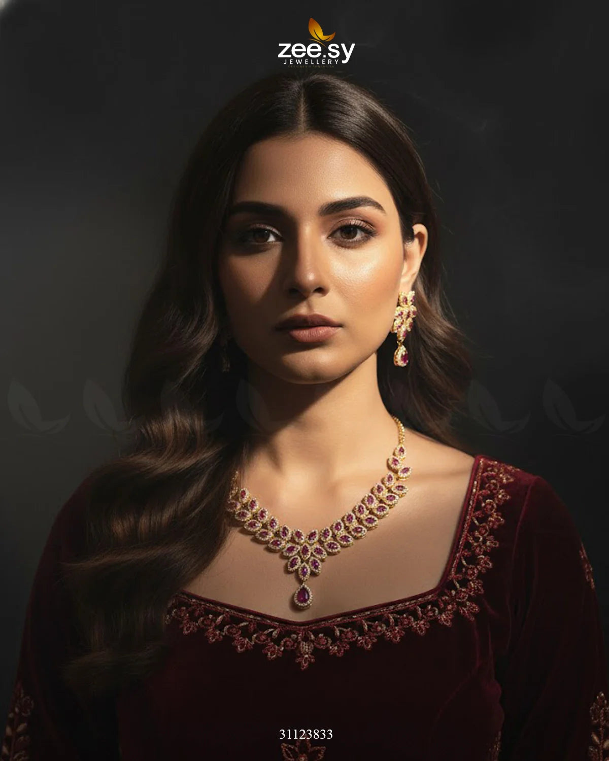 Rich Heritage Stream Necklace Set