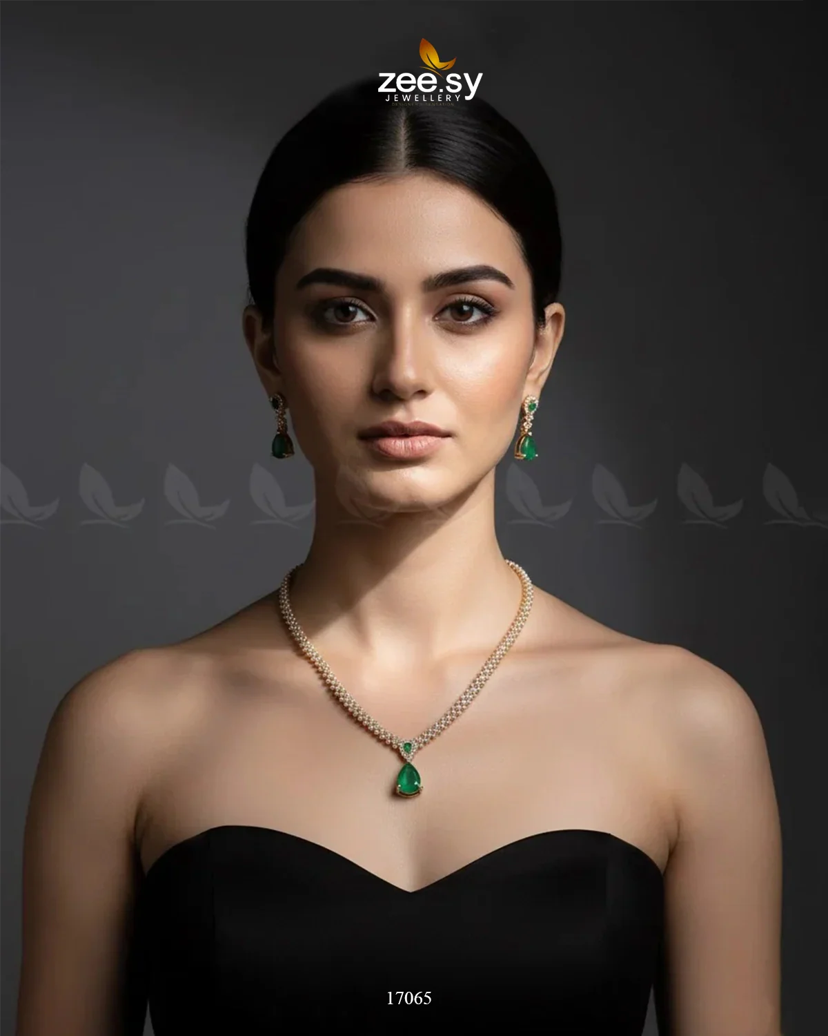 Nargis Zircon Necklace